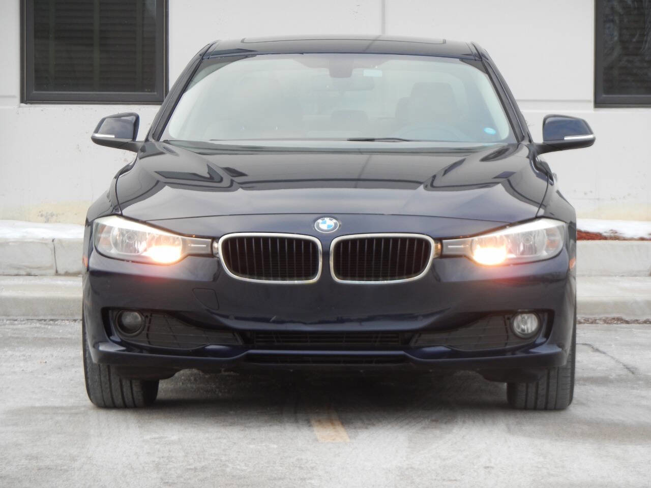 Used 2014 BMW 320i Sedan RWD image 7