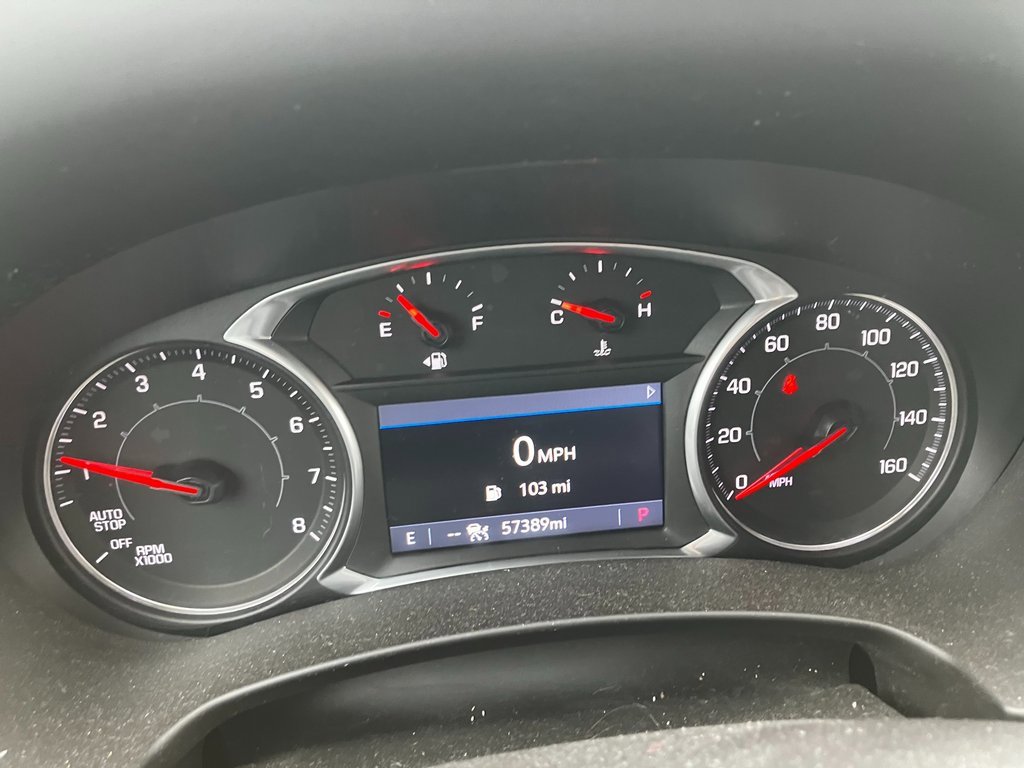 Used 2022 GMC Terrain SLT w/ Tech Package image 3