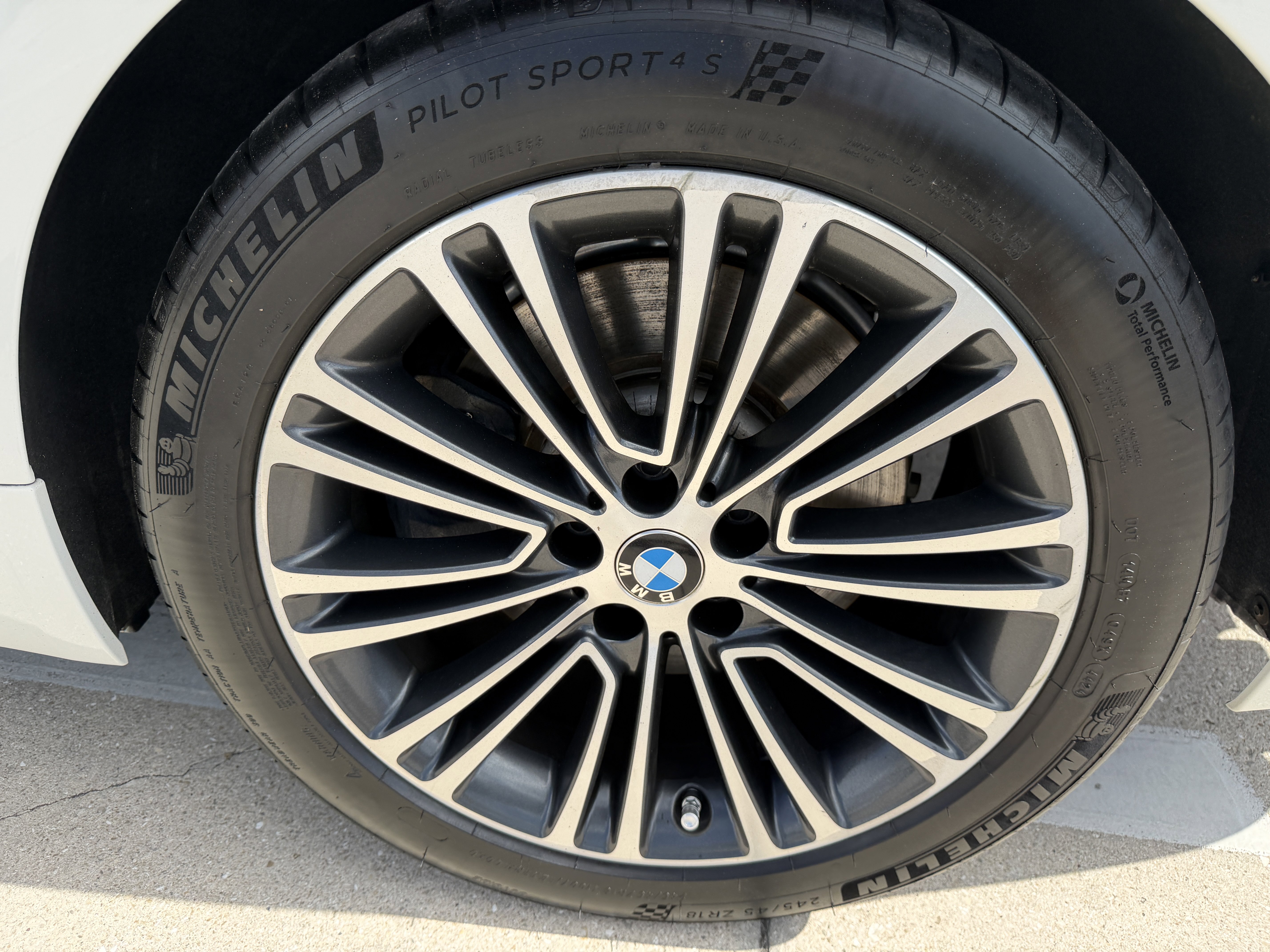 Used 2018 BMW 540i image 33