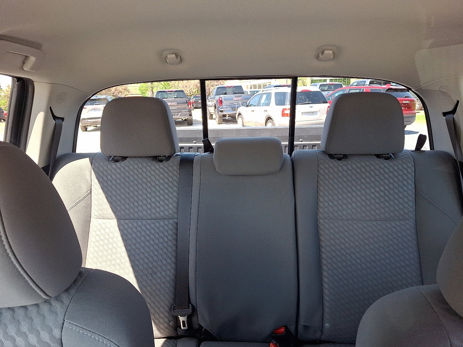 Used 2022 Toyota Tacoma SR5 AWD/4WD image 37