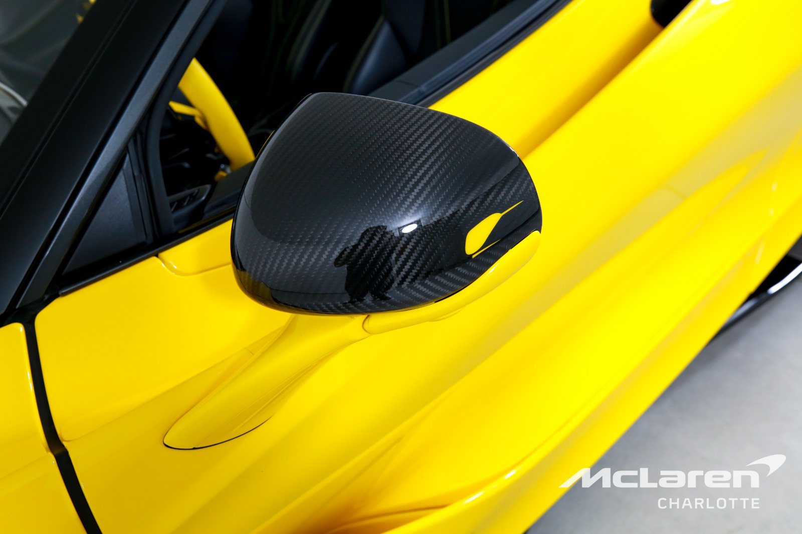Used 2022 McLaren 765LT RWD image 35