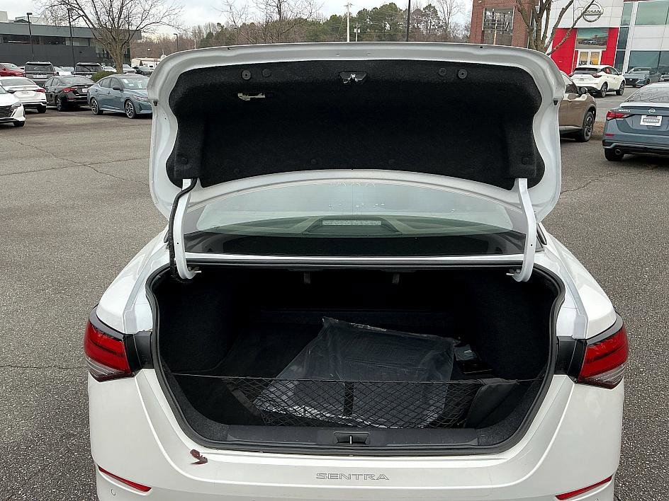 Certified 2022 Nissan Sentra SV w/ Trunk Package image 25