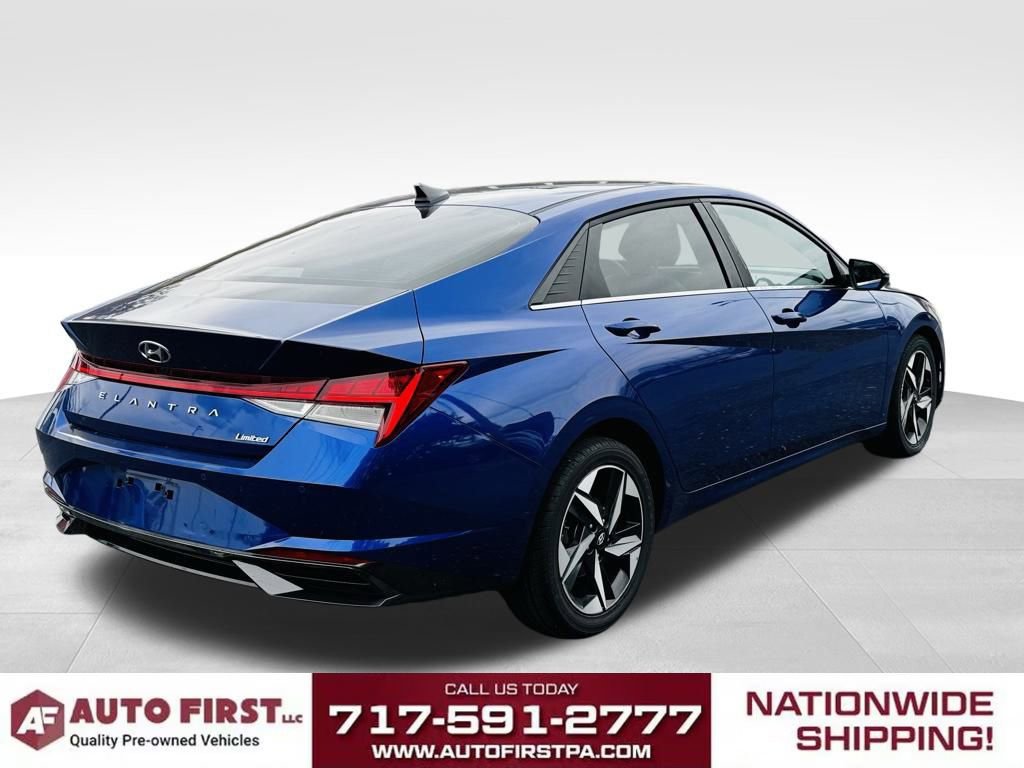 Used 2023 Hyundai Elantra Limited w/ Preferred Accessory Package image 3