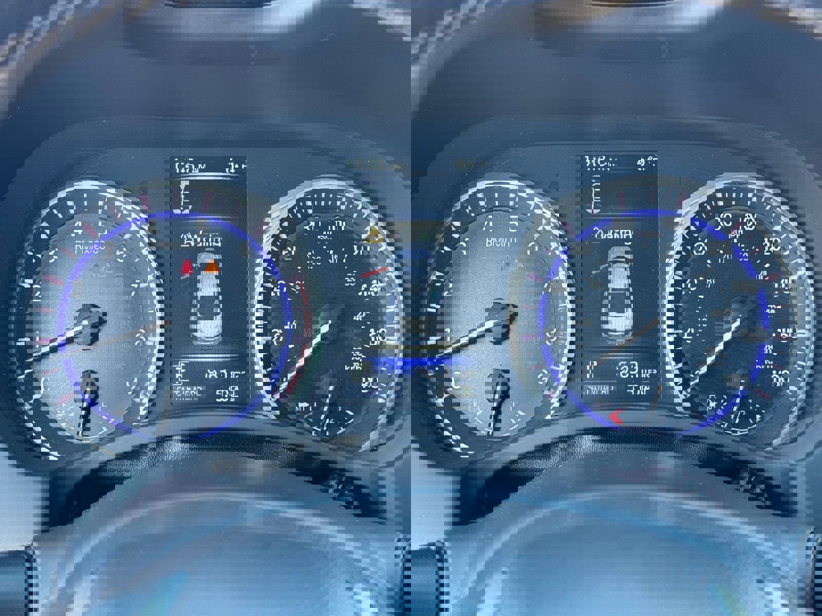 Used 2017 INFINITI Q60 Red Sport 400 image 24