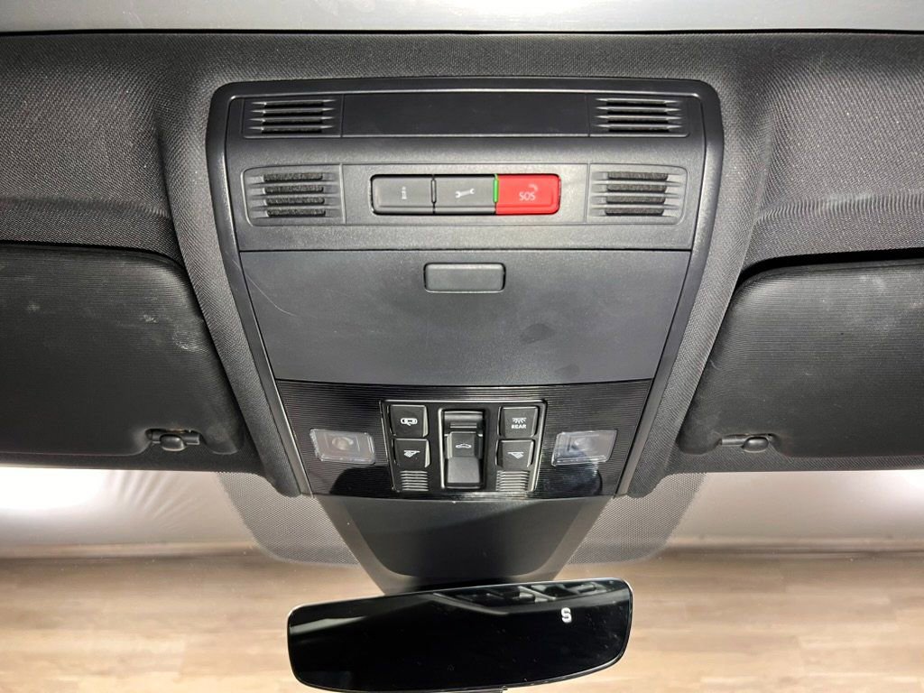 Used 2019 Volkswagen GTI Autobahn image 17