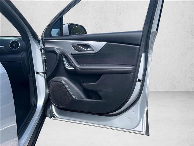 Used 2022 Chevrolet Blazer LT FWD image 16