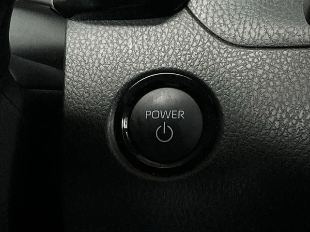 Used 2025 Toyota Camry SE FWD image 28