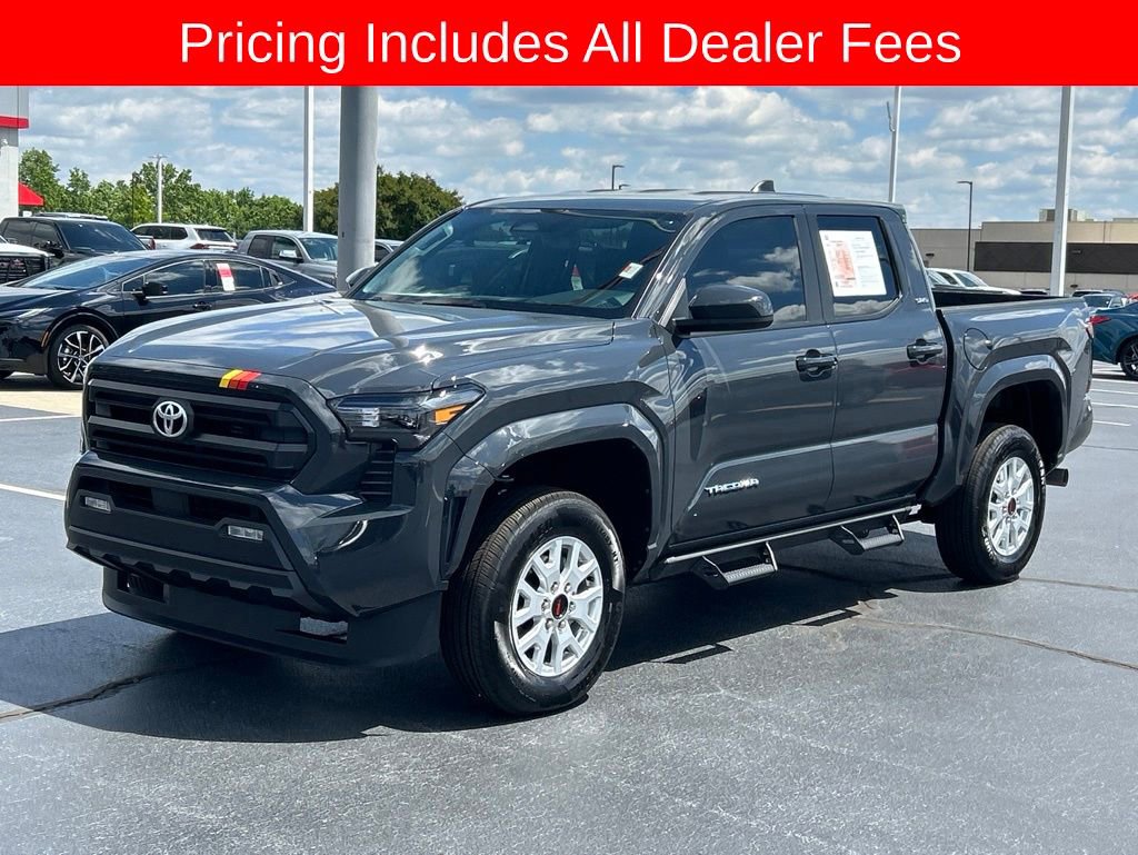 Used 2025 Toyota Tacoma SR5 AWD/4WD image 1