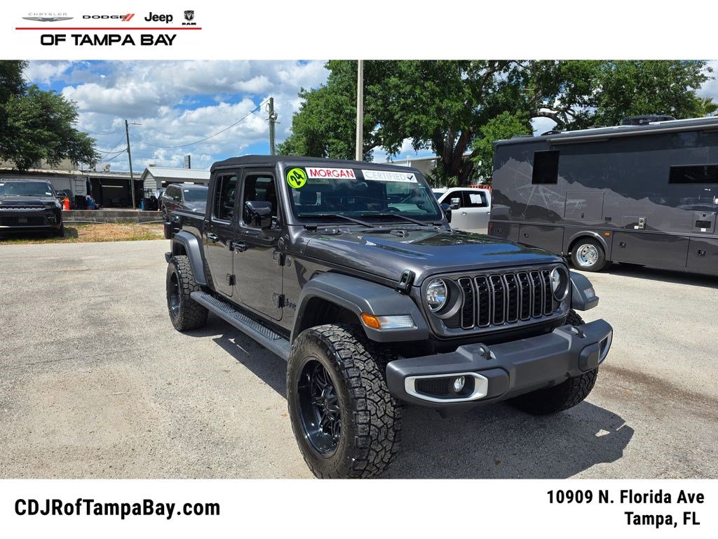 Certified 2024 Jeep Gladiator Sport image 1