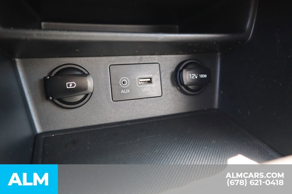 Used 2021 Hyundai Kona SE image 30