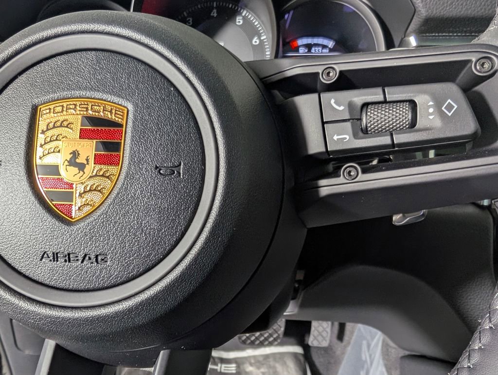 New 2026 Porsche Macan image 38