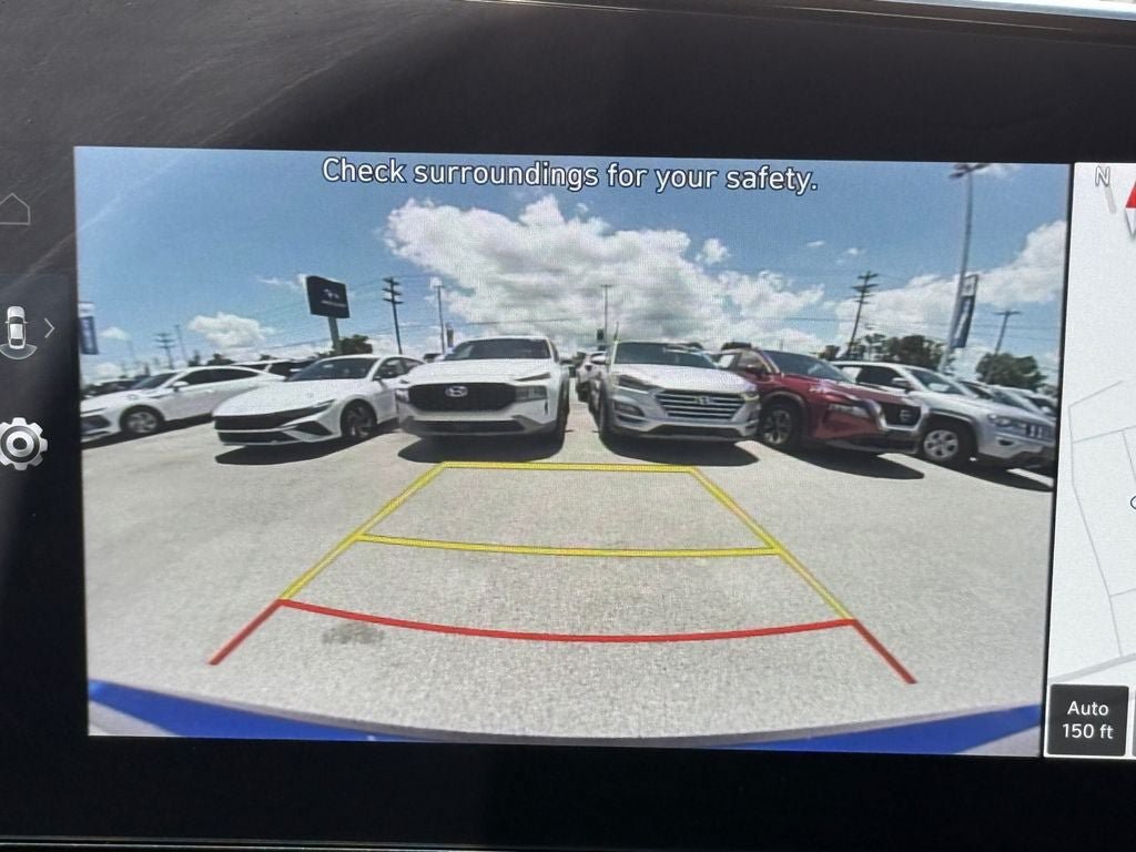 Used 2024 Hyundai Elantra SEL FWD image 28