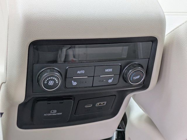 Used 2020 GMC Acadia Denali w/ Technology Package image 17