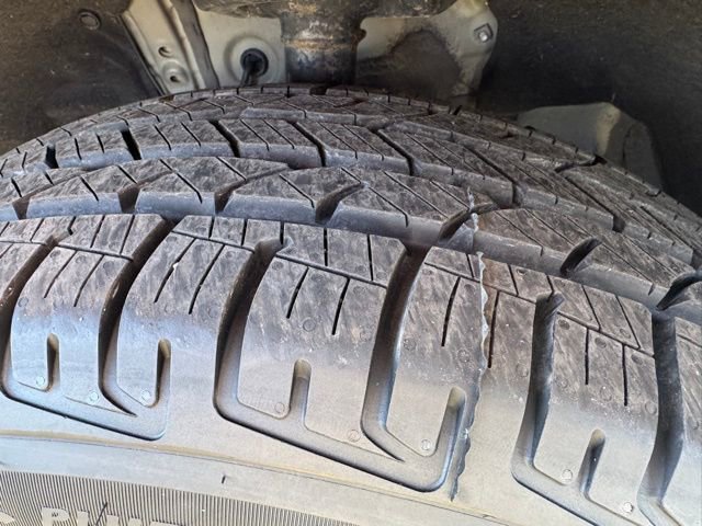 Used 2023 Toyota Highlander XLE image 13