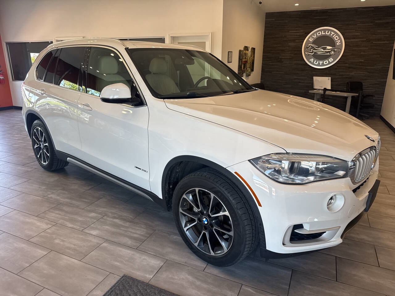 Used 2017 BMW X5 xDrive35i AWD/4WD image 3