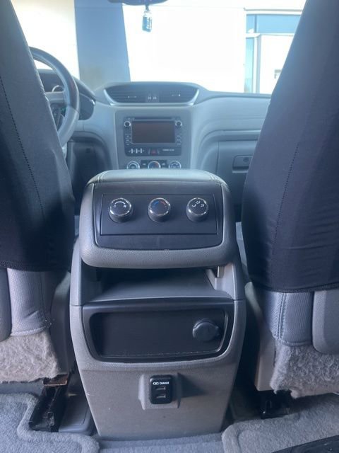 Used 2015 Chevrolet Traverse LS image 10