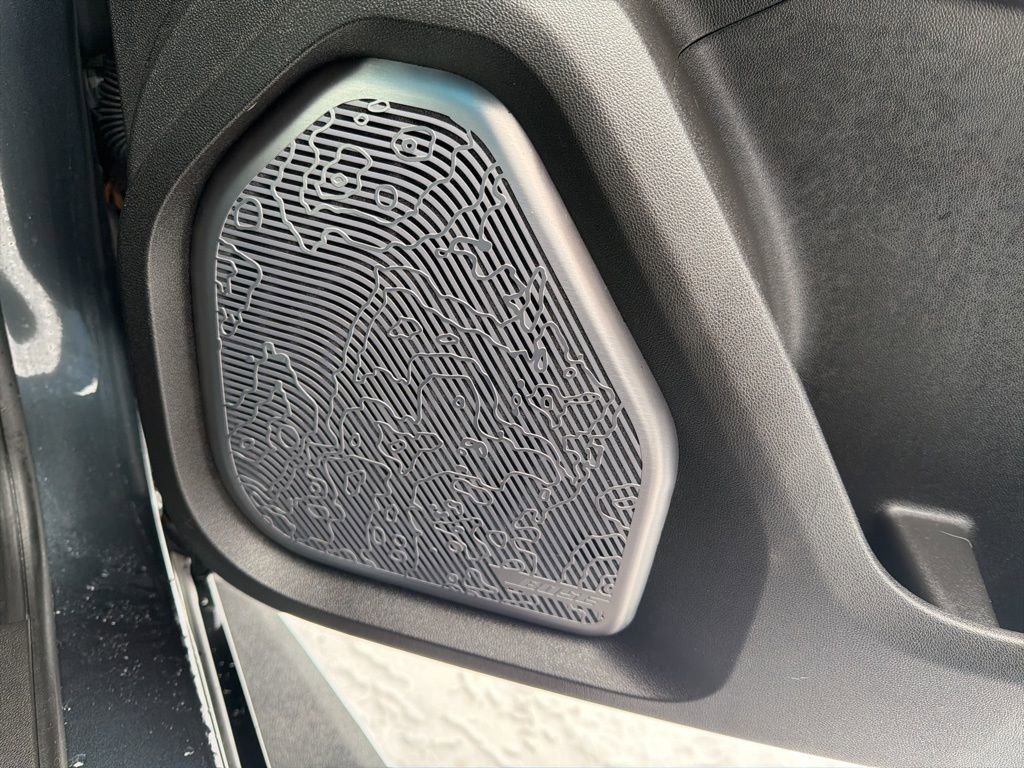 Used 2025 GMC Hummer EV 3X w/ LPO, Sport Package image 24