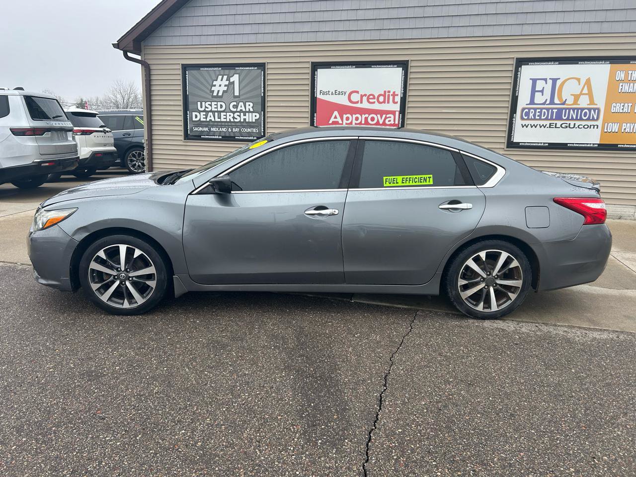 Used 2016 Nissan Altima 2.5 SR FWD image 8