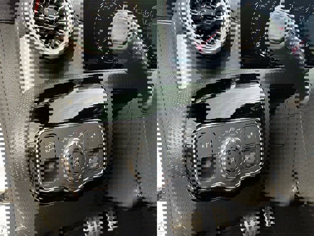 Used 2024 Mercedes-Benz CLA 250 CLA 250 image 14