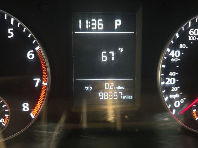 Used 2015 Volkswagen Passat 1.8T Limited Edition FWD image 16