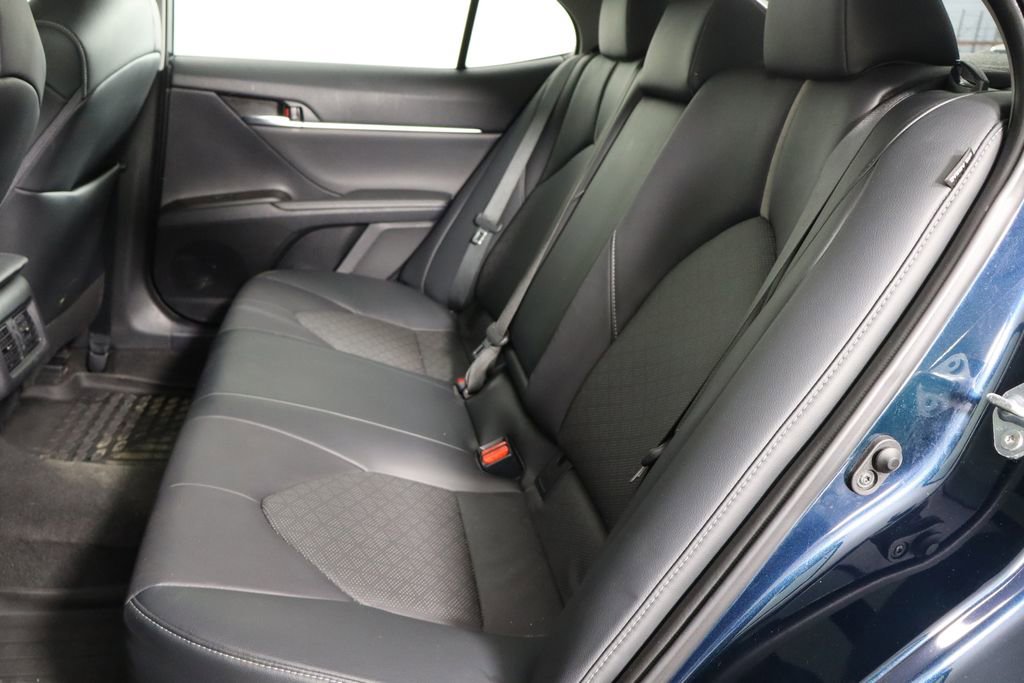 Used 2021 Toyota Camry XSE FWD image 16