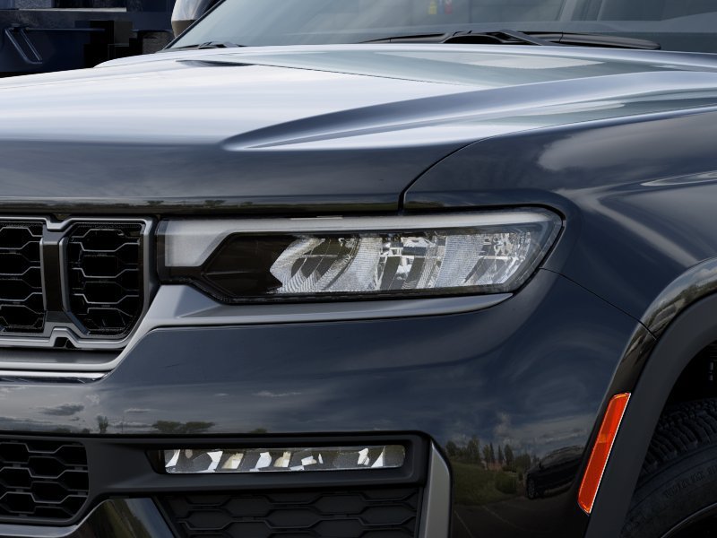 New 2027 Jeep Grand Cherokee Limited AWD/4WD image 10