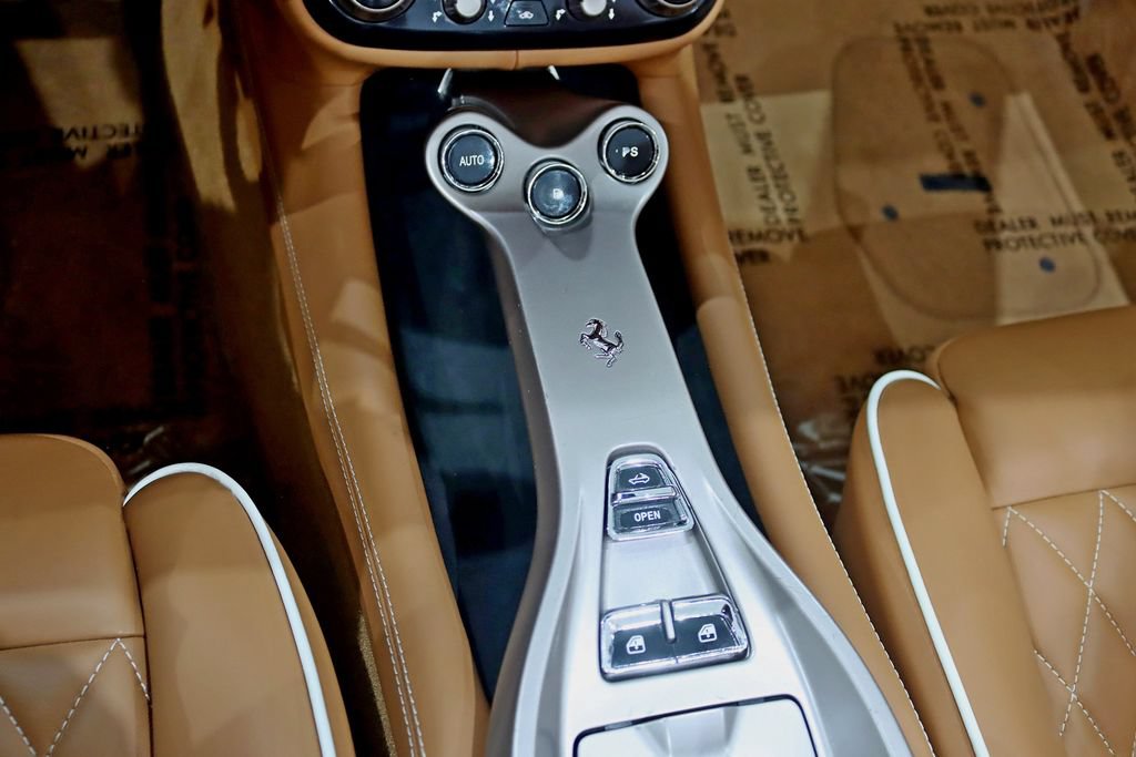 Used 2011 Ferrari California RWD image 25