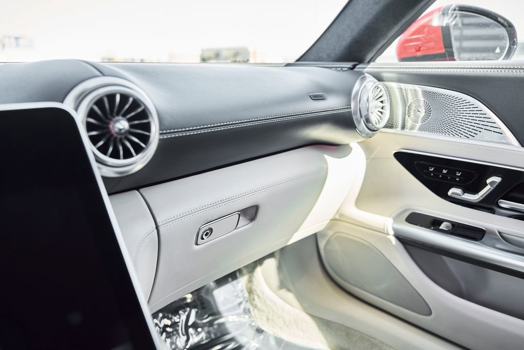 Used 2022 Mercedes-Benz SL 55 AMG 4MATIC image 51