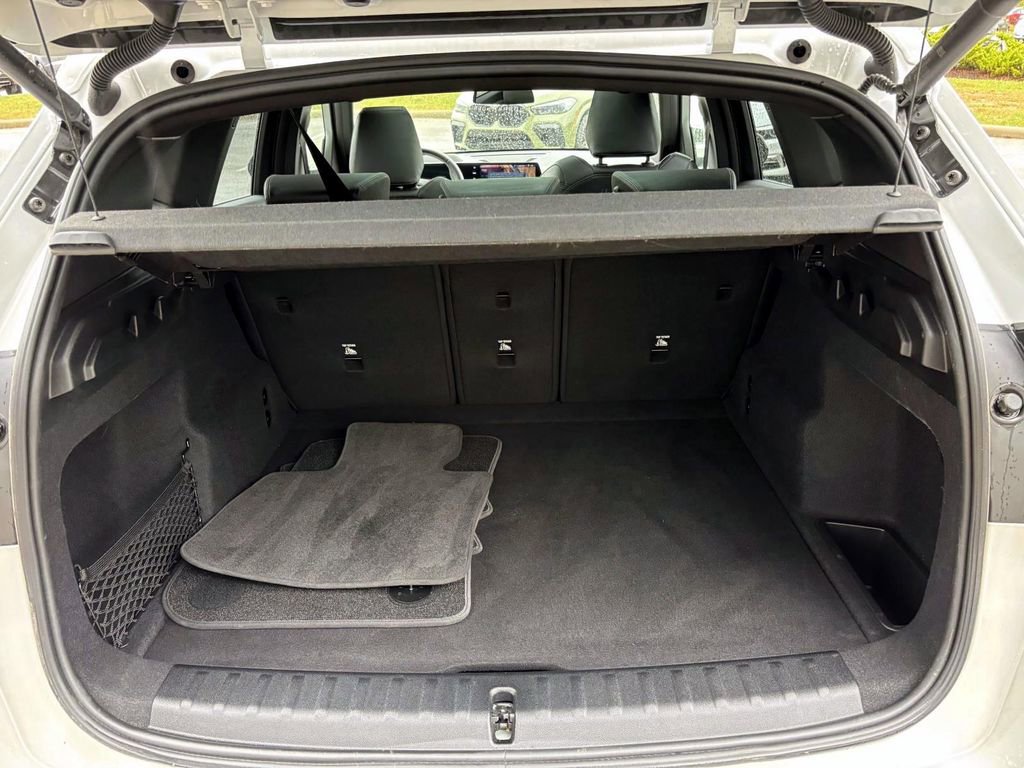 Certified 2025 BMW X1 xDrive28i w/ Premium Package image 9