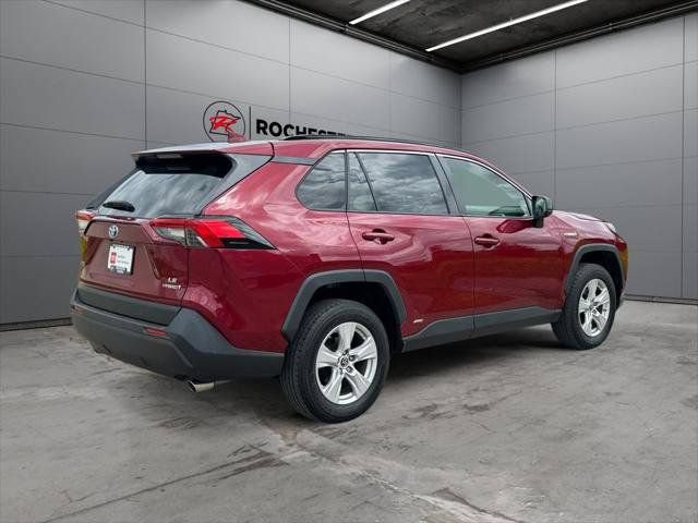 Certified 2019 Toyota RAV4 LE w/ Carpet Mat Package AWD/4WD image 35