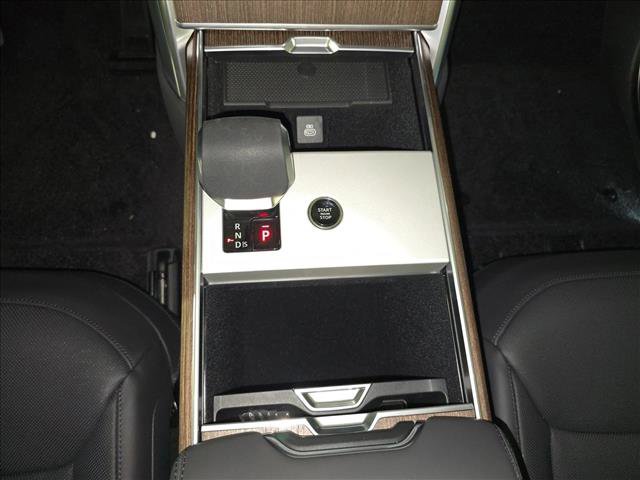 New 2025 Land Rover Range Rover SE image 23