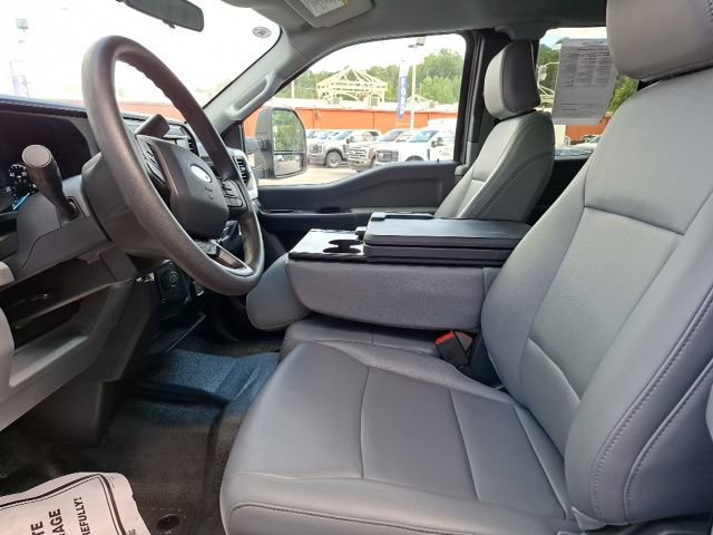 Used 2025 Ford F250 XL RWD image 15