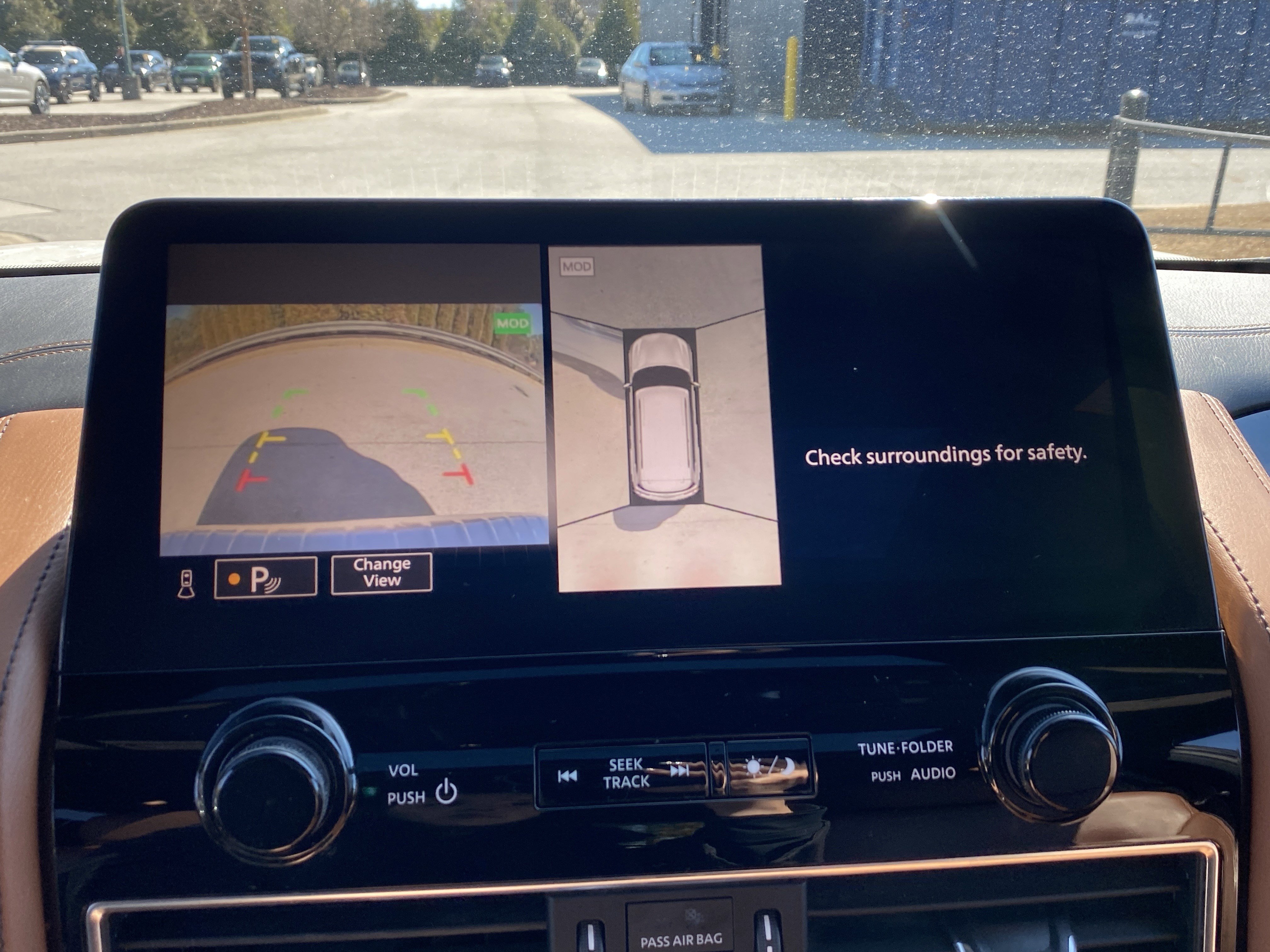 Used 2023 INFINITI QX80 Sensory w/ Cargo Package image 39