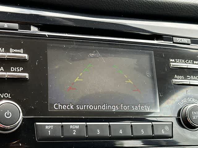 Used 2016 Nissan Rogue S AWD/4WD image 11
