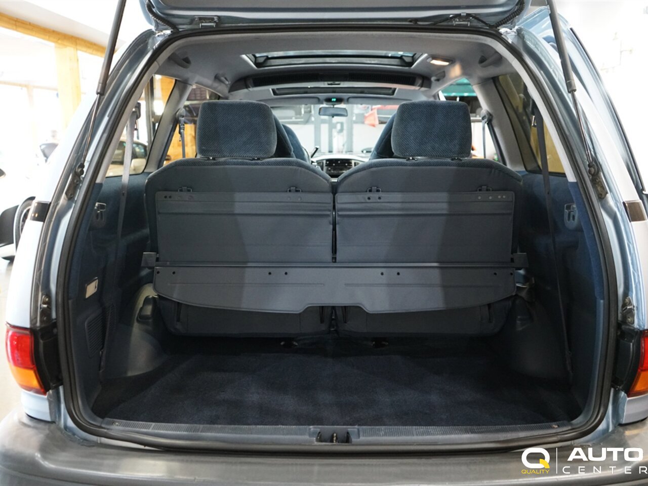 Used 1992 Toyota Previa LE RWD image 21
