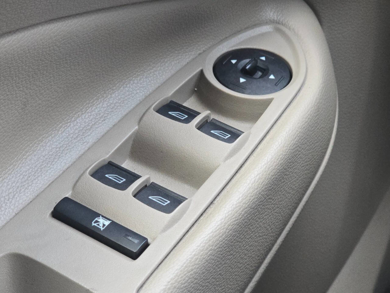 Used 2018 Ford Escape SEL image 58