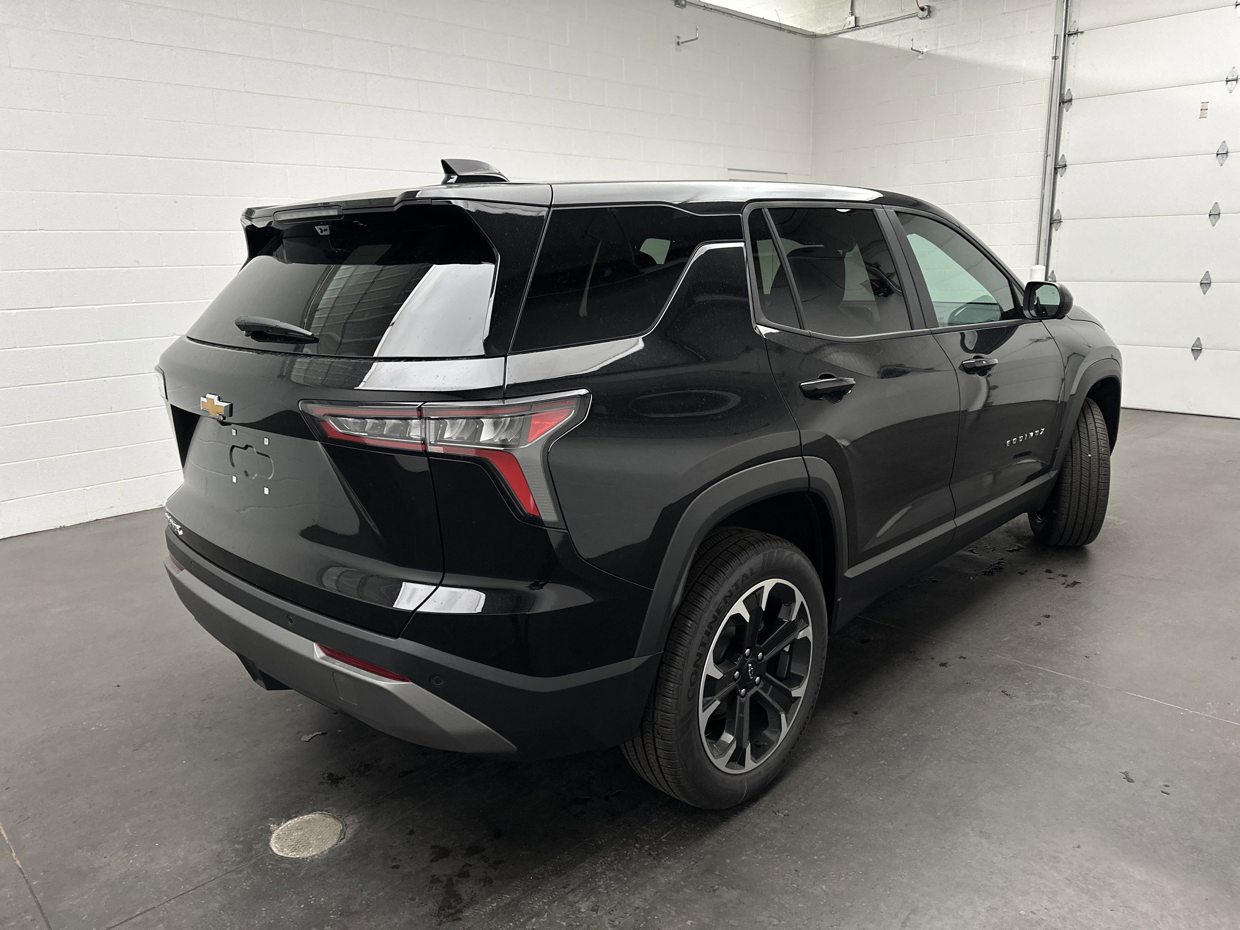 New 2026 Chevrolet Equinox LT w/ Safety and Technology Package image 9