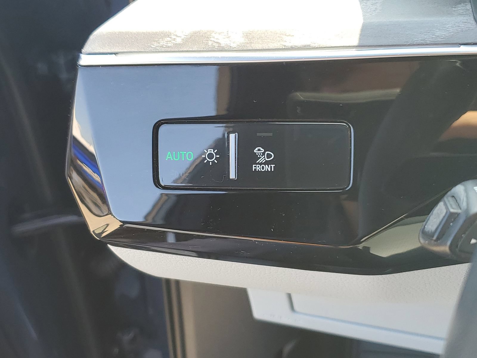 Used 2023 Audi e-tron Prestige w/ Prestige Package AWD/4WD image 24