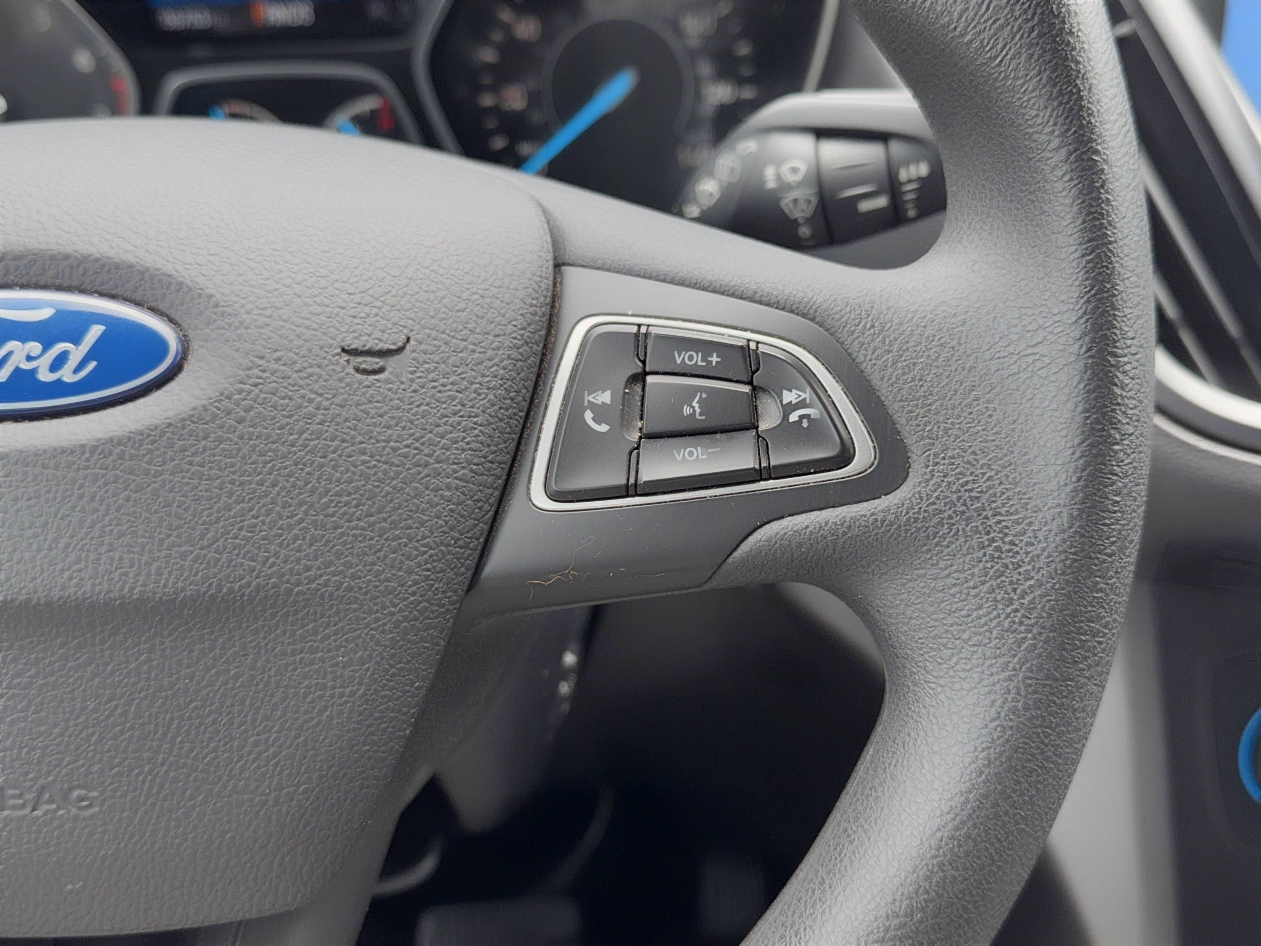 Used 2019 Ford Escape SE FWD image 22