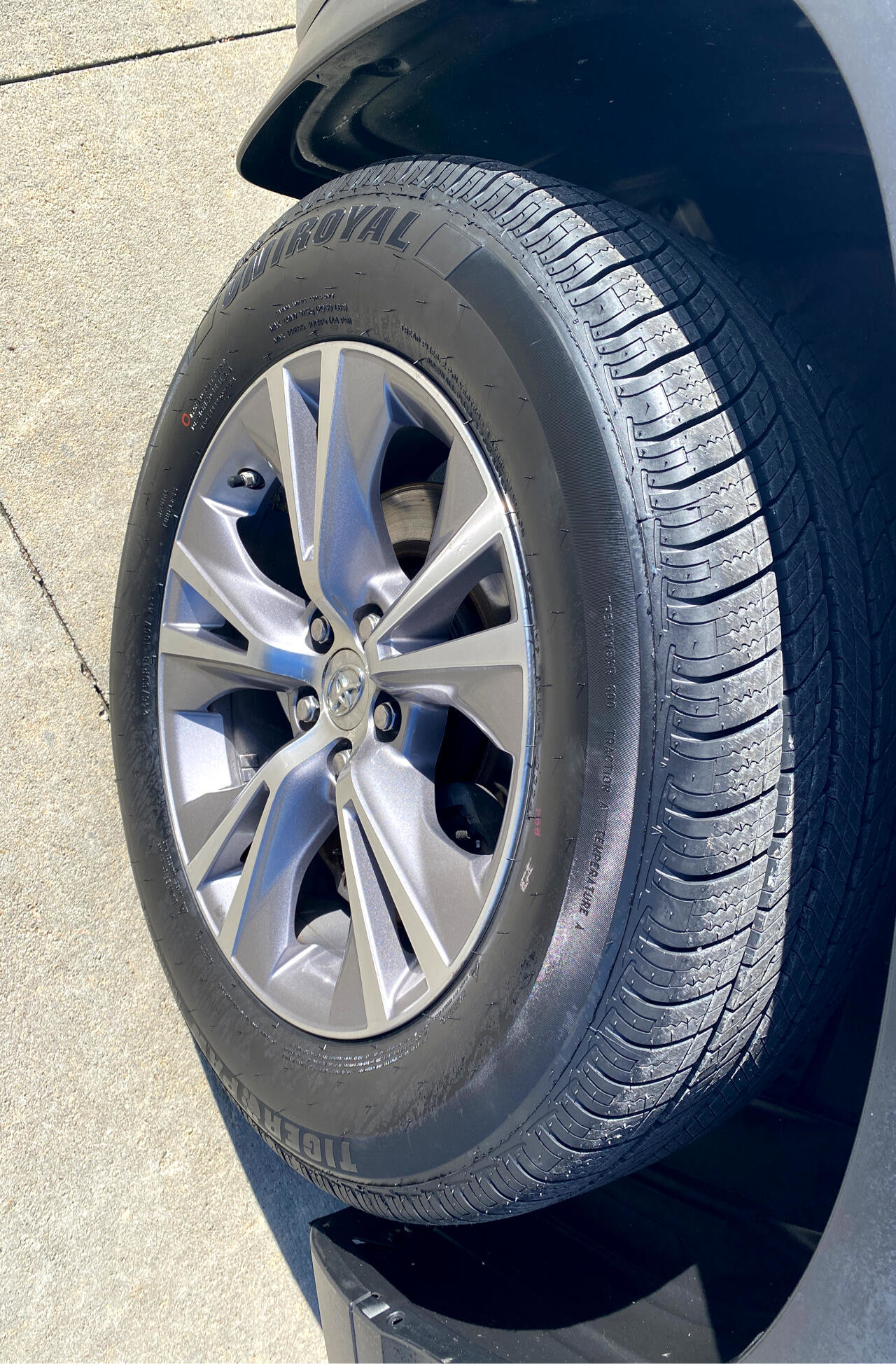 Used 2015 Toyota Highlander XLE image 10