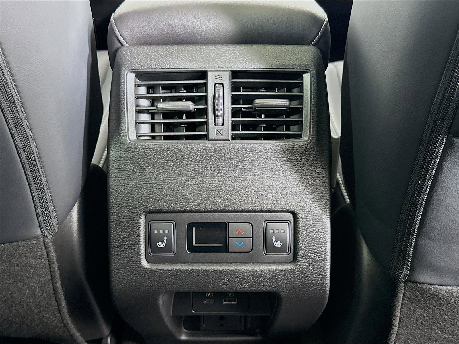 New 2025 Mitsubishi Outlander SEL Black Edition image 26