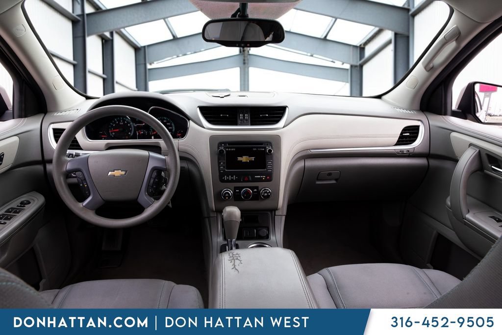 Used 2017 Chevrolet Traverse LS AWD/4WD image 5