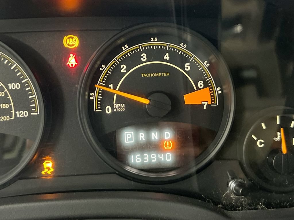 Used 2015 Jeep Patriot High Altitude AWD/4WD image 13