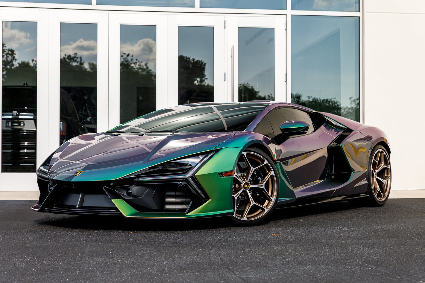 Used 2024 Lamborghini Revuelto AWD/4WD image 10