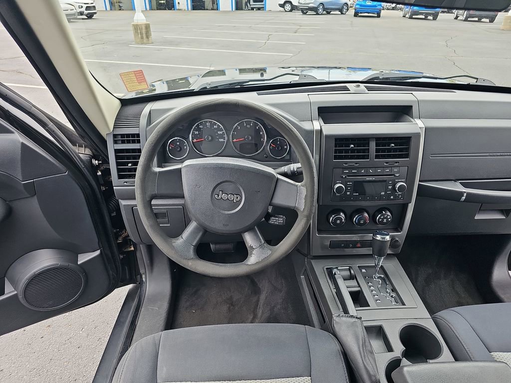 Used 2010 Jeep Liberty Sport AWD/4WD image 19