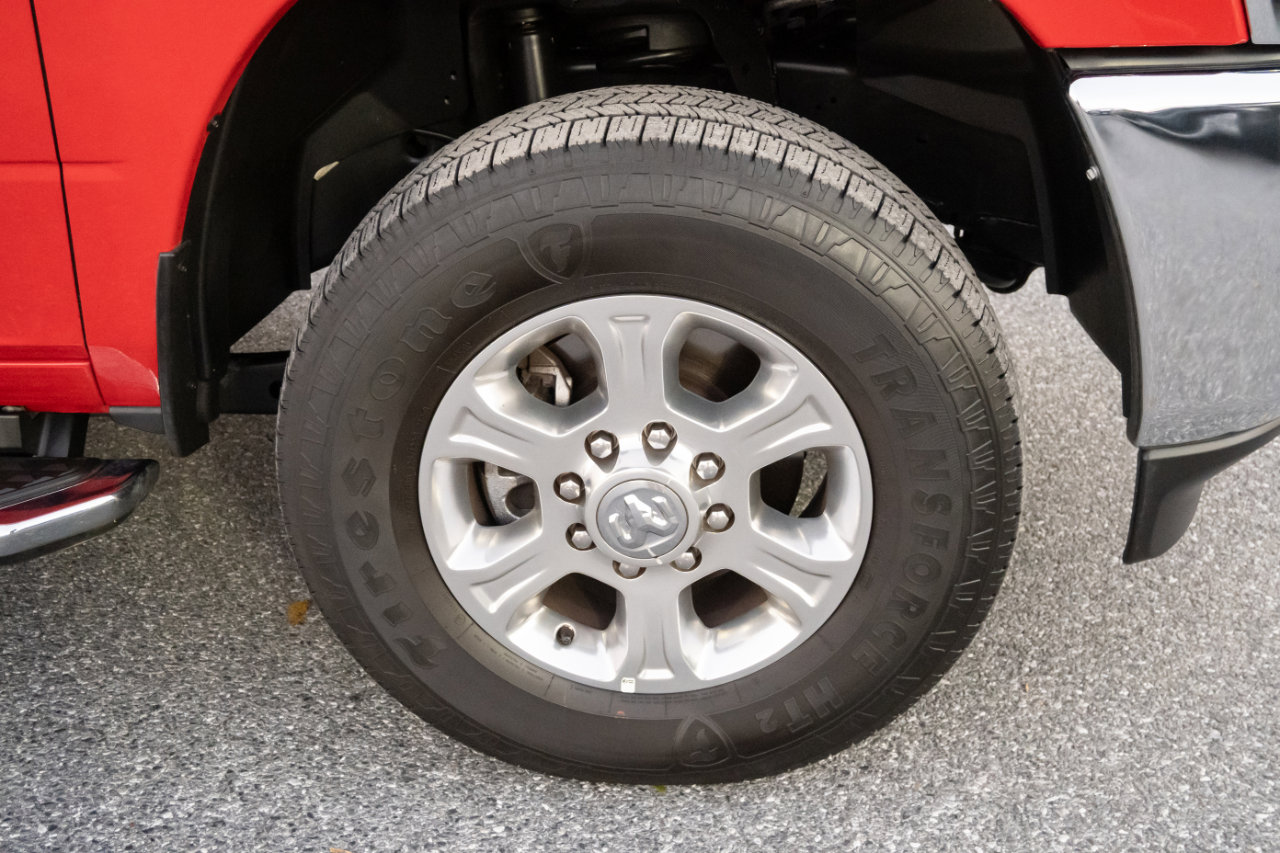 Used 2024 RAM 2500 Big Horn w/ Bed Utility Group image 11