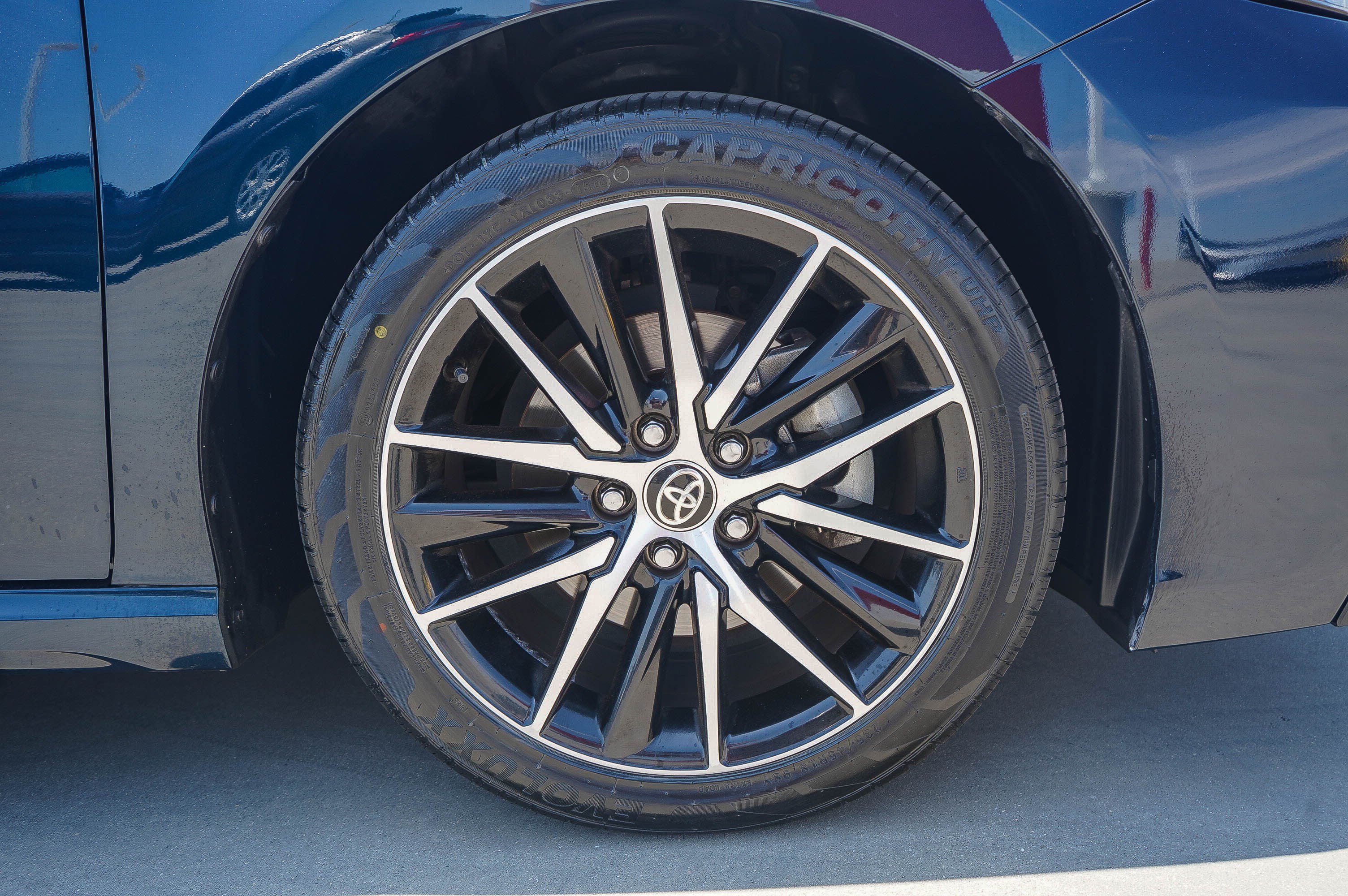 Used 2021 Toyota Camry SE w/ Carpet Mat Package (TMS) FWD image 10