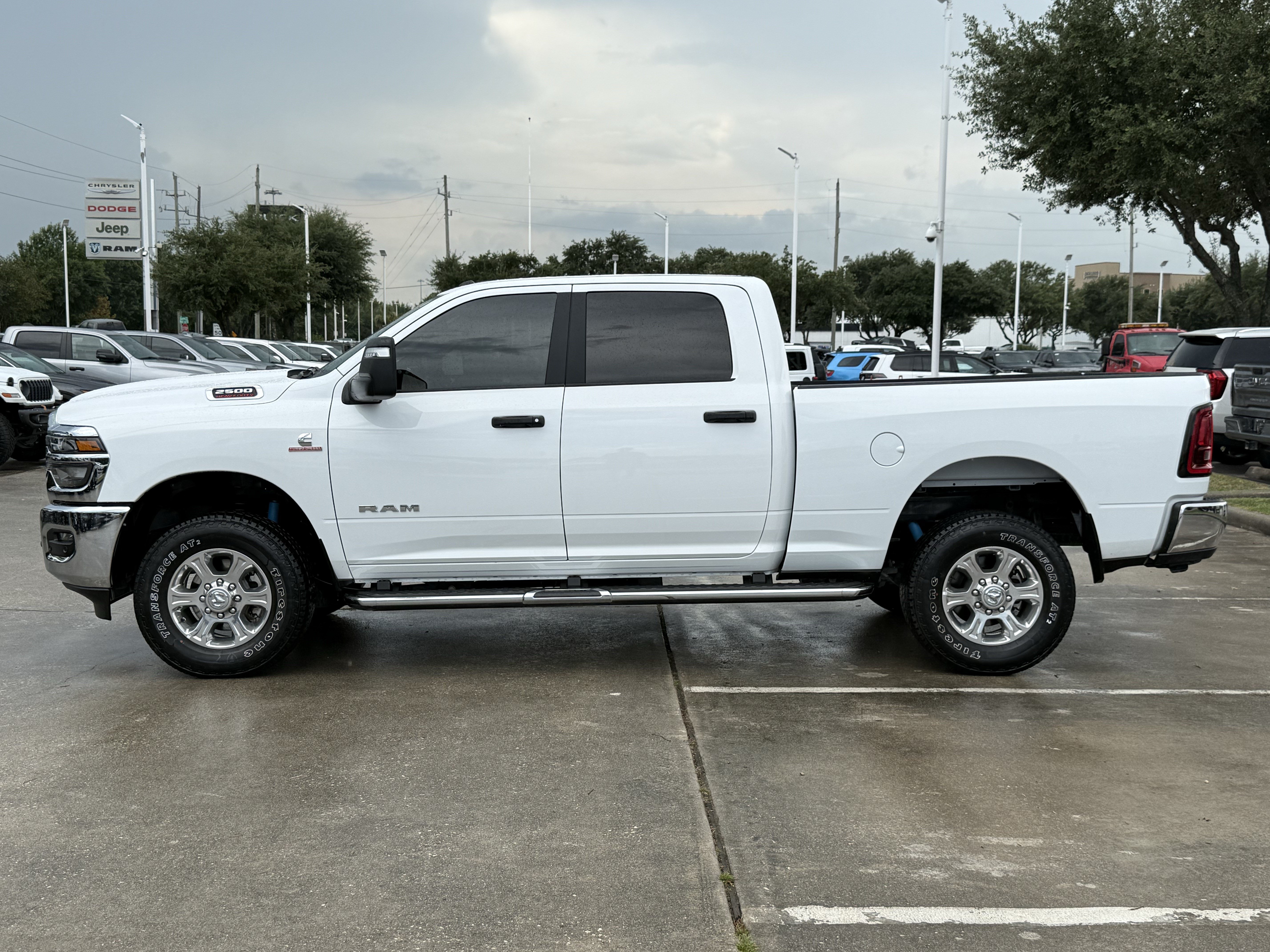 Used 2025 RAM 2500 Big Horn AWD/4WD image 9