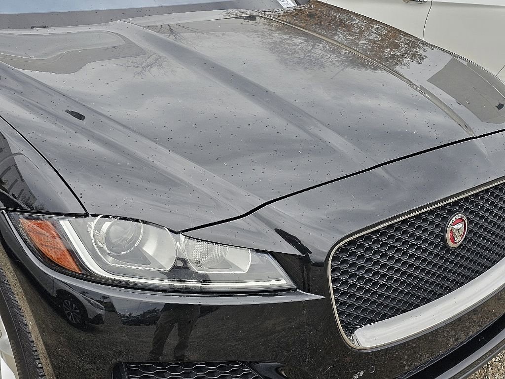 Used 2020 Jaguar F-PACE Premium image 7