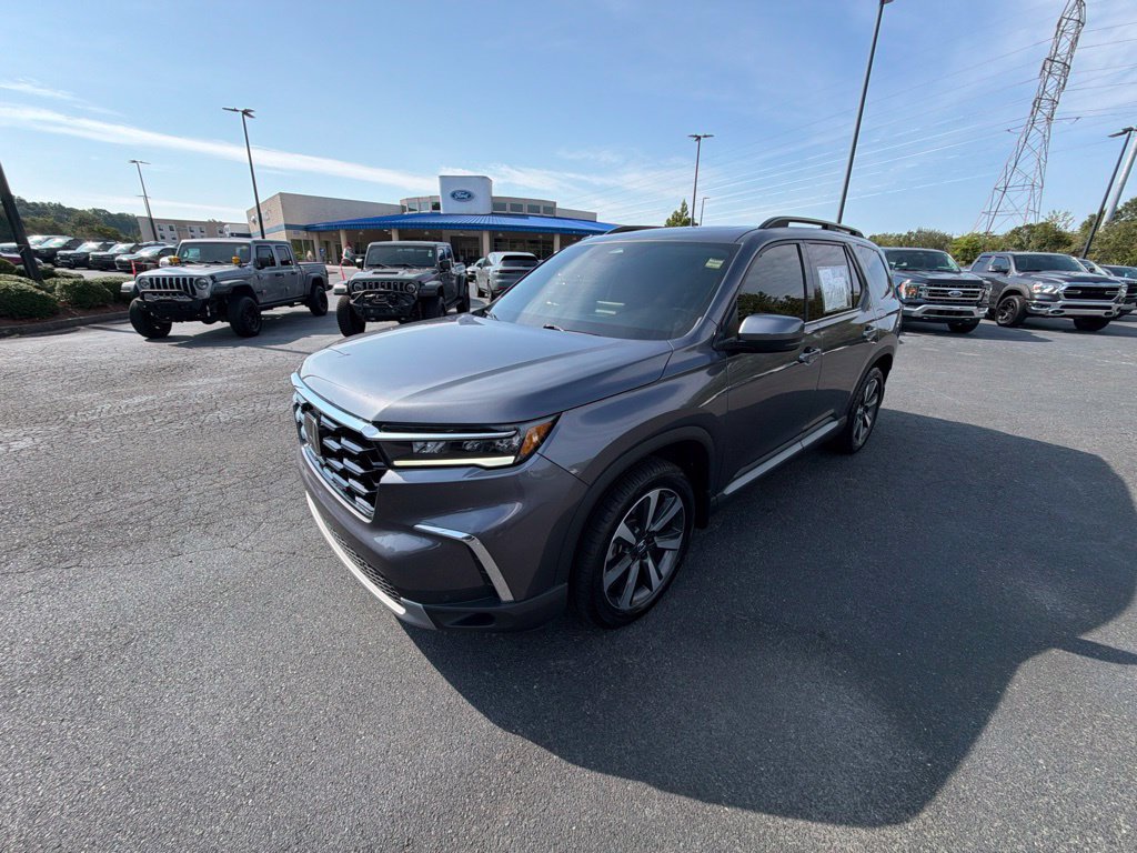 Used 2025 Honda Pilot Touring image 48